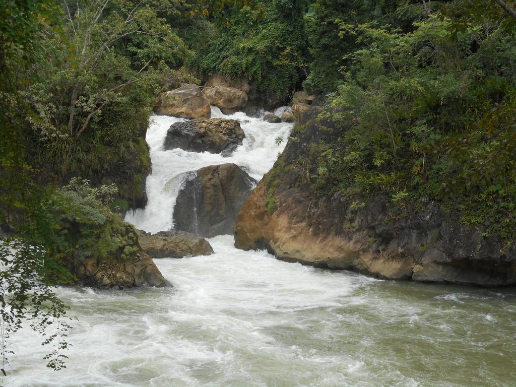 Ba Be Lake Homestay - Quynh Chi Exteriör bild
