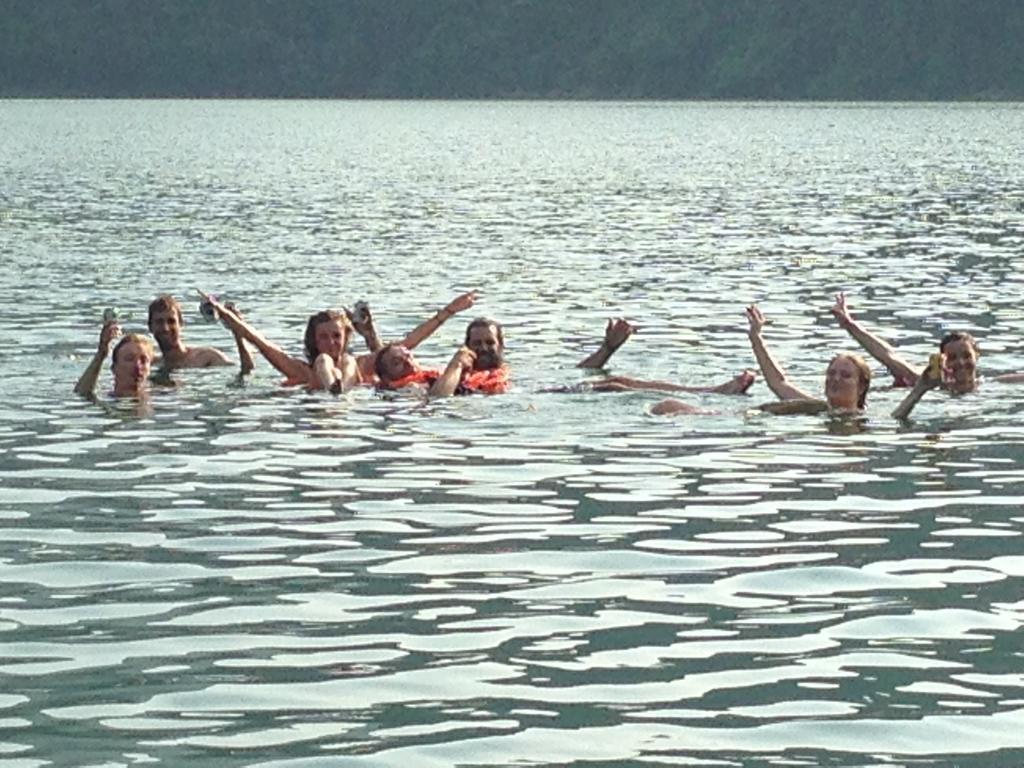 Ba Be Lake Homestay - Quynh Chi Exteriör bild